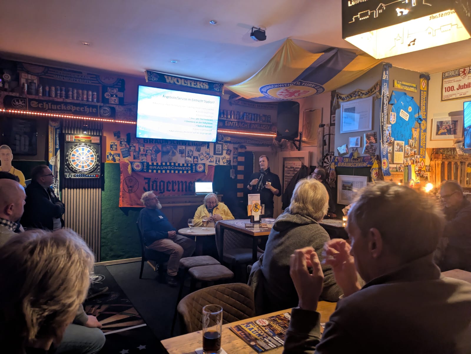 SCHWUNGVOLLER START IN DAS STAMMTISCH-JAHR 2025